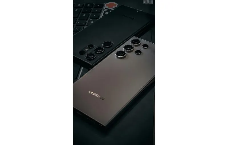 Porównanie cen usług serwisowych w miastach